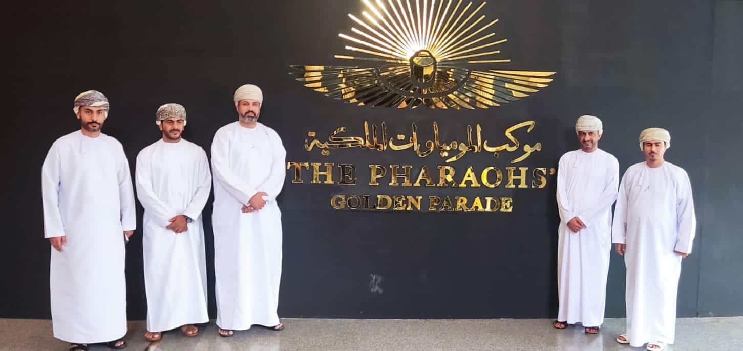 وزير العمل بسلطنة عمان وقائد الجيش الهندي وزوجته يزوروا المتحف القومي للحضارة المصرية ويستمتعان بالكنوز الأثرية والموقع الفريد له