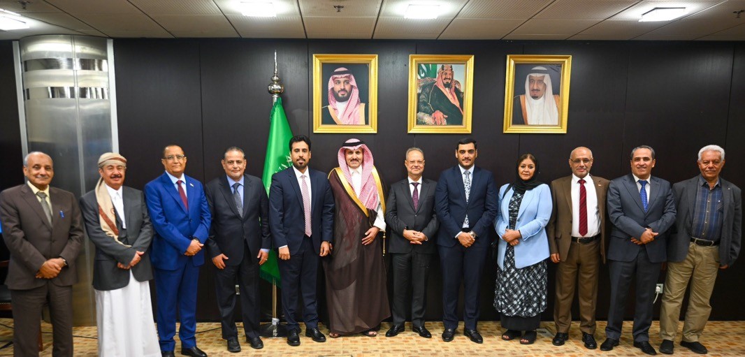 تحالف الرياض وطهران لإغلاق جبهة اليمن: هل اقتربت ساعة التسوية بين صنعاء والشرعية..الرياض تعود من طهران لتحريك ملف المصالحة اليمنية: اتفاق وشيك بين حكومة الشرعية وأنصار الله بدعم سعودي-إيراني